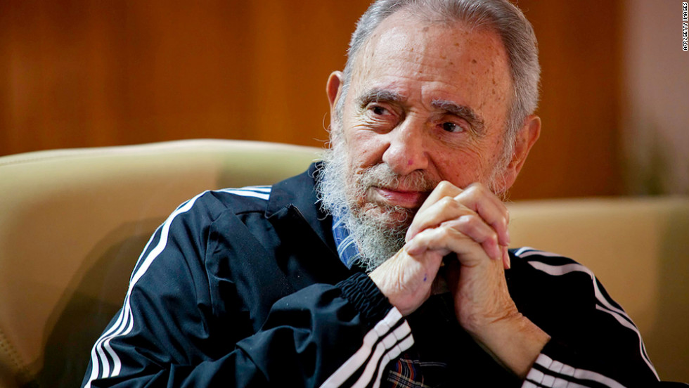 Fidel Castro resucitó y hasta paseó por el Aeropuerto de Miami (Video)