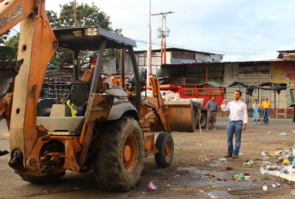 Alcalde Cocchiola desplegó operativo navideño de limpieza este #25Dic