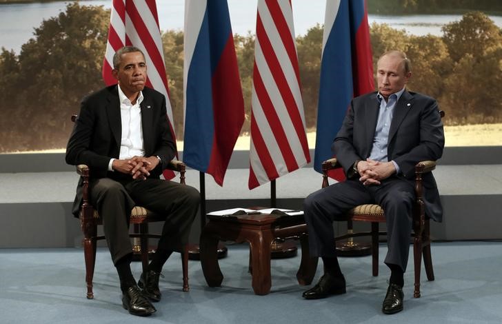 Llegan a Moscú los 35 diplomáticos rusos expulsados por Obama