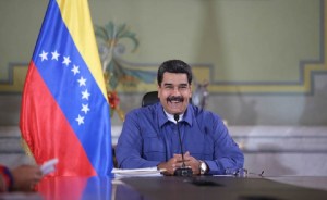 Maduro aumentó 15% el sueldo de los maestros este #8Jun