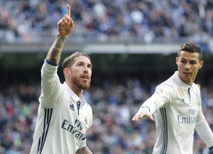 Dos goles de Sergio Ramos dan tranquilidad al Real Madrid ante el Málaga (Fotos)
