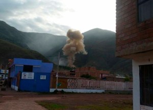Dos muertos deja explosión en cuartel militar de Perú