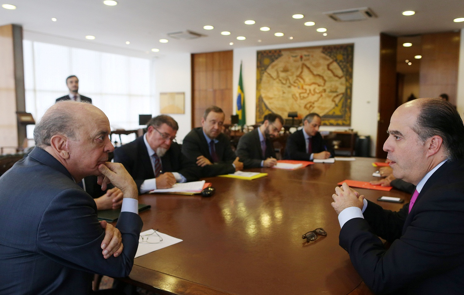 Presidente de la AN se reunió con canciller de Brasil para tratar crisis de Venezuela