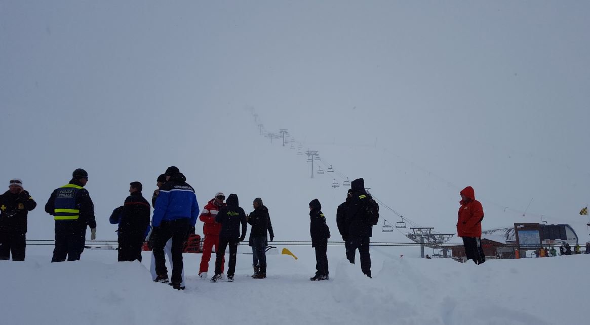 Alud en pista de esquí de los Alpes franceses no causó muertos