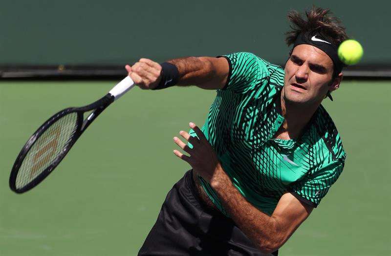 Suizo Federer vence a compatriota Wawrinka y se titula en Masters 1000 de Indian Wells