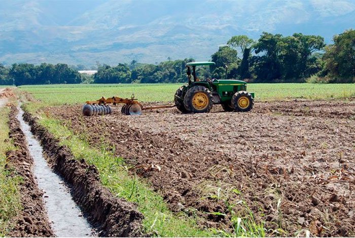 Fedecámaras Portuguesa: La falta de insumos mantiene la maquinaria agrícola paralizada