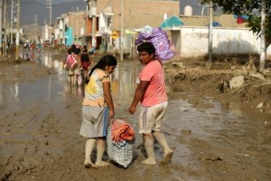 Aumenta a 107 cifra de fallecidos por lluvias en Perú