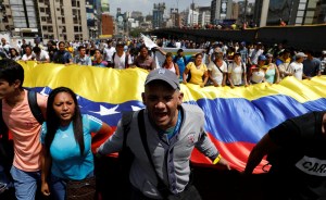 La oposición convoca a los venezolanos a participar en la #TrancaContraElGolpe (+Puntos)