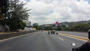 GNB instala piquete en la autopista Francisco Fajardo este #8Abr