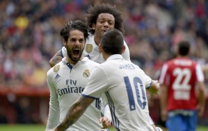 Isco salvó al Madrid en Gijón con un tanto en el minuto 90