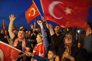 Erdogan proclama el triunfo del “Sí” en el referéndum presidencial de Turquía