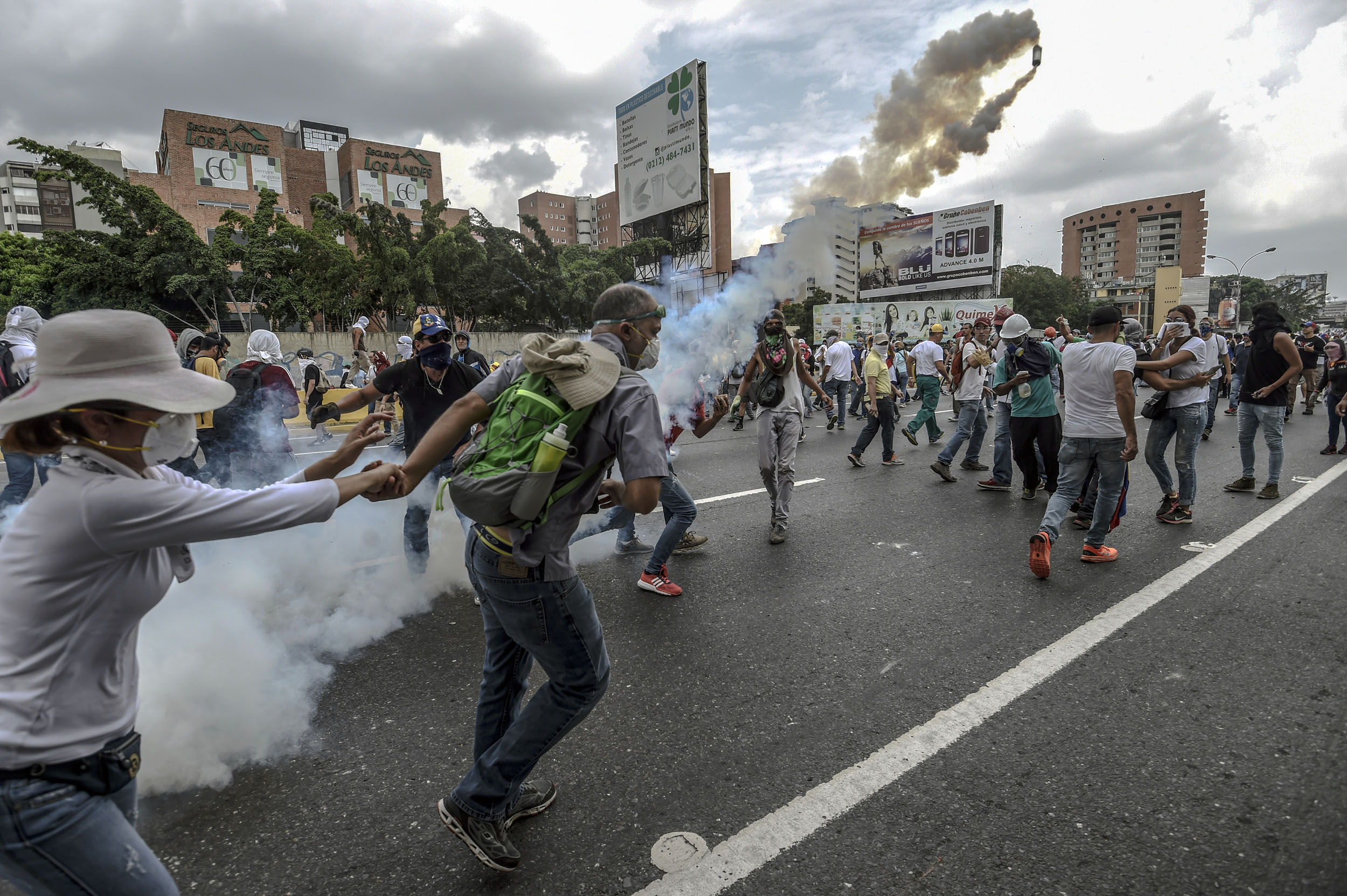Siga las manifestaciones y la represión de este #20A en Caracas por nuestro Facebook Live y Periscope
