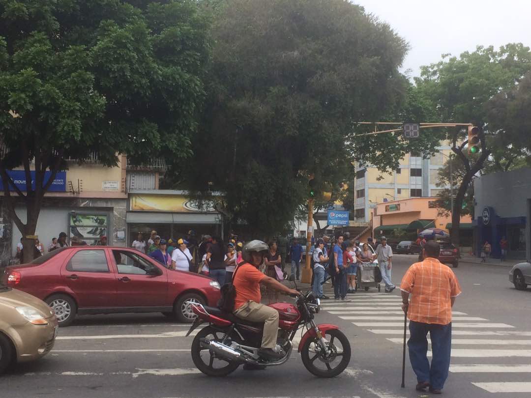 En Santa Mónica comenzó el plantón este #24A (Video)