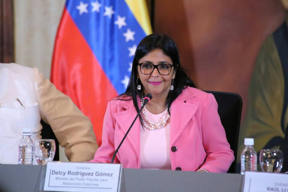 Delcy Rodríguez: El pueblo de Venezuela celebra el retiro de la OEA