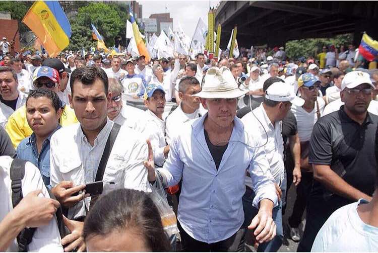 Carlos Lozano: Este fin de semana demostraremos que seguimos siendo mayoría