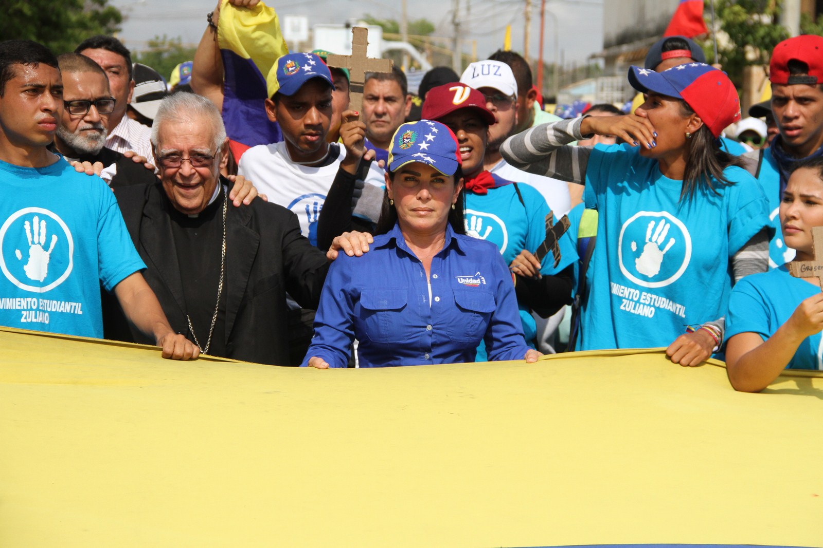 Eveling de Rosales: No queremos cementerios llenos de jóvenes, queremos a nuestros muchachos reconstruyendo al país