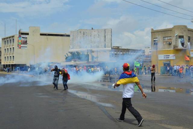 REPRESIÓN EN MARACAIBO 08.05 (2)