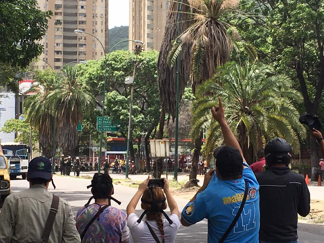 11:50 Reprimen a manifestantes en Montalbán #31May (Video)