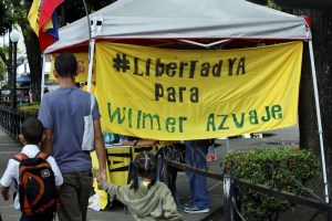 Desaparición del diputado Wilmer Azuaje agita el estado natal de Chávez