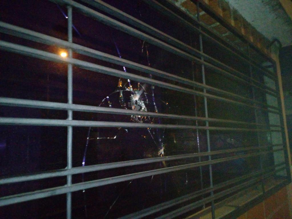 Brutal represión y grandes destrozos deja la GNB en Base Aragua (Fotos y Videos)