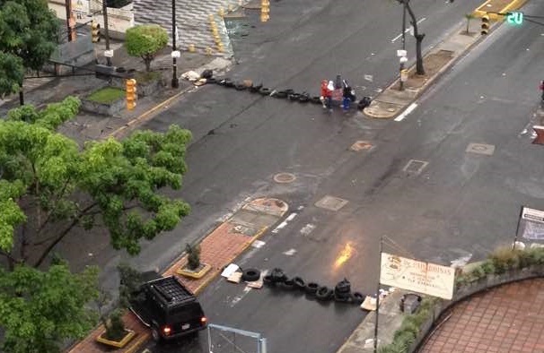 Barricada en Rómulo Gallegos 13Junio