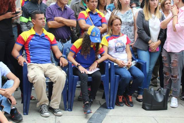 Padres de Neomar Lander asisten al homenaje a su hijo / Fotos: Régulo Gómez La Patilla