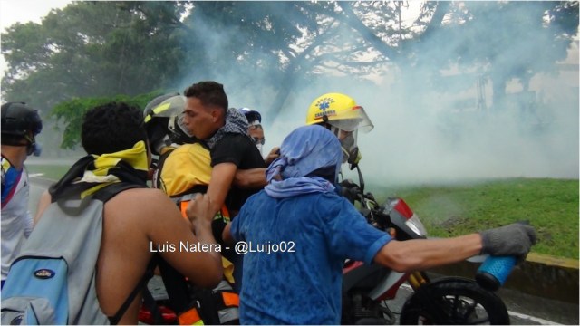 Foto: Foto: Un joven resultó herido durante la marcha en Valencia / Luis Natera 