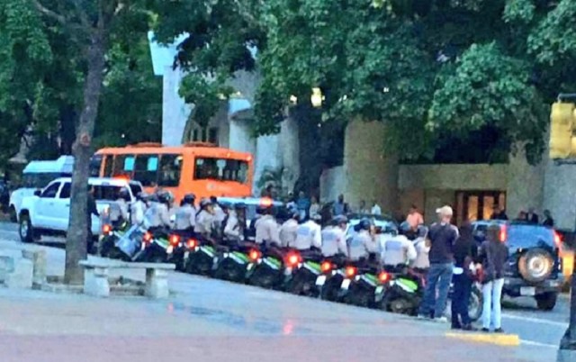 PNB en la Plaza Altamira este 5 de junio / Foto @margaratoledo