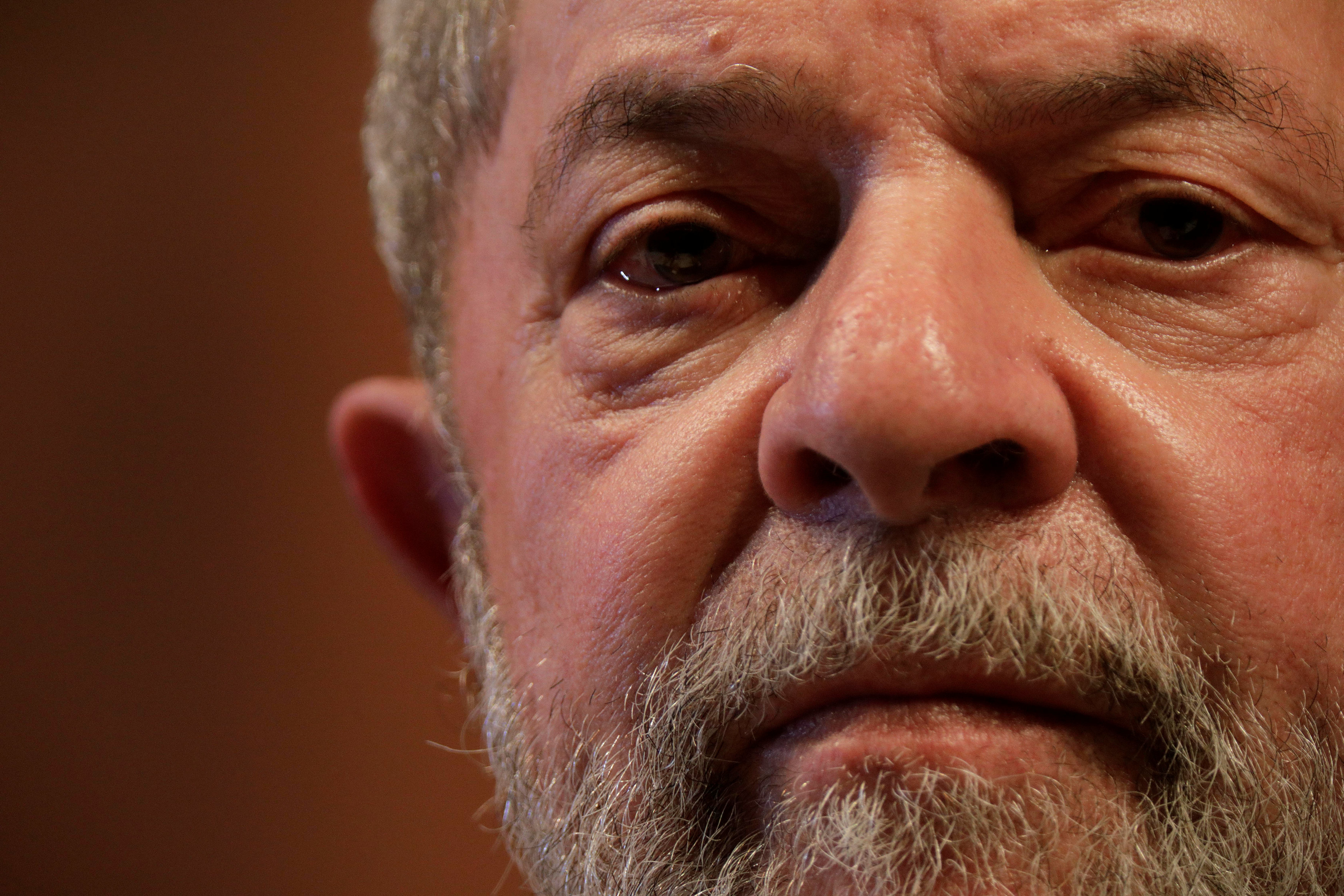 Moro: El implacable juez anticorrupción que asesta su “gran golpe” contra Lula
