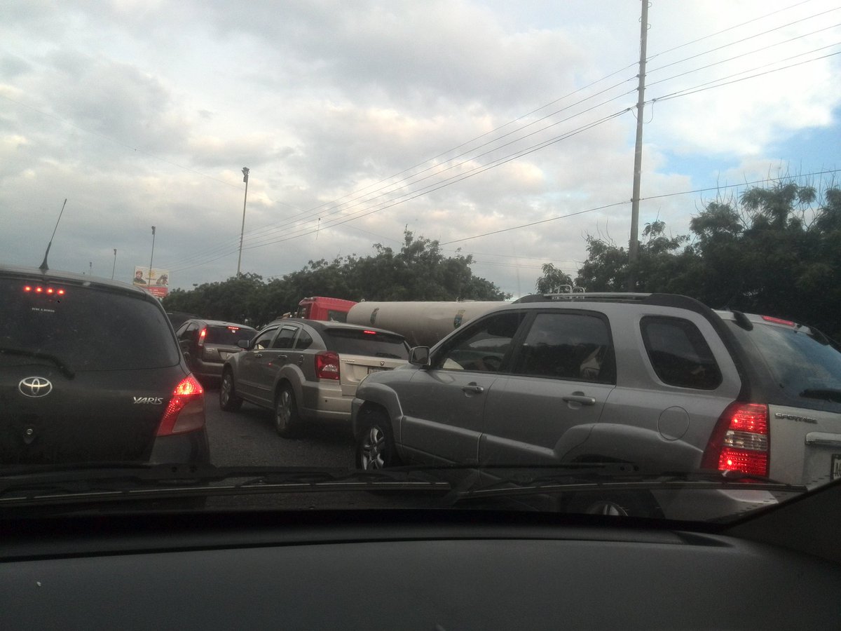 GNB también genera retraso en la autopista Caracas – La Guaira #28Jul