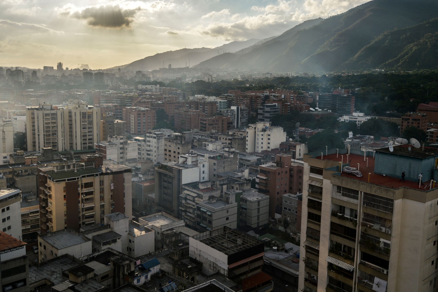 WP: Las cosas están tan mal en Venezuela, que la gente está racionando la pasta de dientes