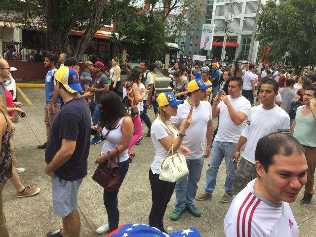 Foto: Venezolanos en Panamá en la consulta popular 