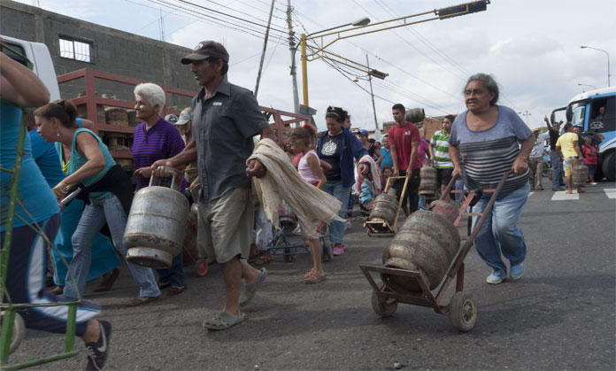 Protestan en Monagas, Aragua y Táchira por falta de alimentos y gas