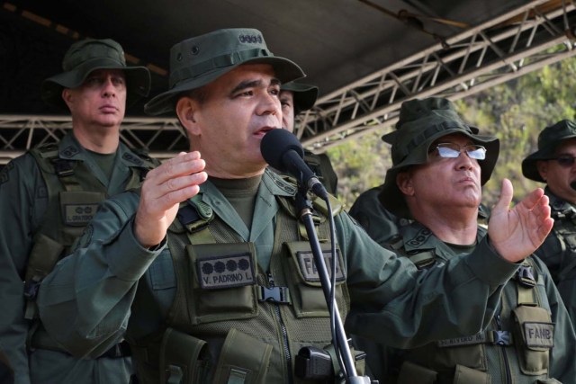 Venezuela's Defense Minister Vladimir Padrino Lopez attends military exercises in Caracas, Venezuela, August 26, 2017. Miraflores Palace/Handout via REUTERS ATTENTION EDITORS - THIS PICTURE WAS PROVIDED BY A THIRD PARTY.