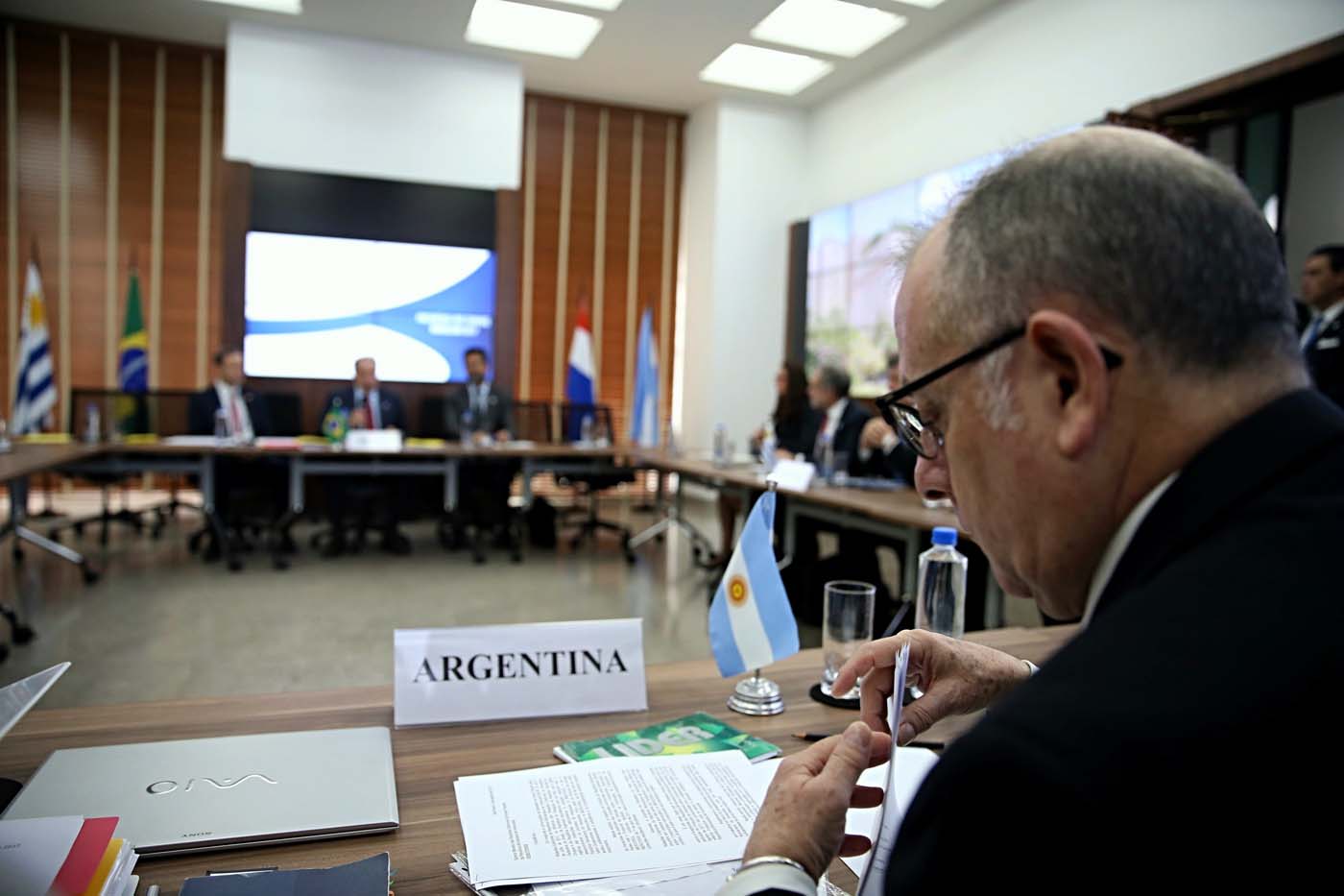 Gobierno de Argentina estudia intervenir las cuentas de Pdvsa en ese país