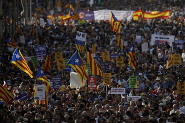 GRA177. BARCELONA, 26/08/2017.- Un momento de la manifestación contra los atentados yihadistas en Cataluña que bajo el eslogan "No tinc por" (No tengo miedo) recorre hoy las calles de Barcelona. EFE/Alberto Estevez