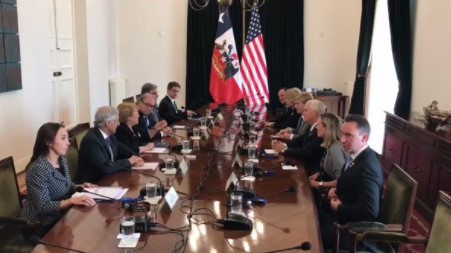 Presidenta Bachelet se reúne con vicepresidente de EEUU, Mike Pence (Video)