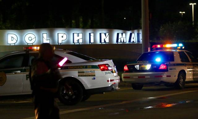Reporte de un tiroteo en el centro comercial Dolphin Mall de Miami generó caos (VIDEO)