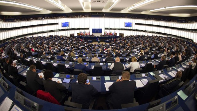 European Commission President Jean-Claude Juncker delivers his State of the Union speech at the European Parliament in Strasbourg, eastern France, on September 13, 2017. / AFP PHOTO / PATRICK HERTZOG