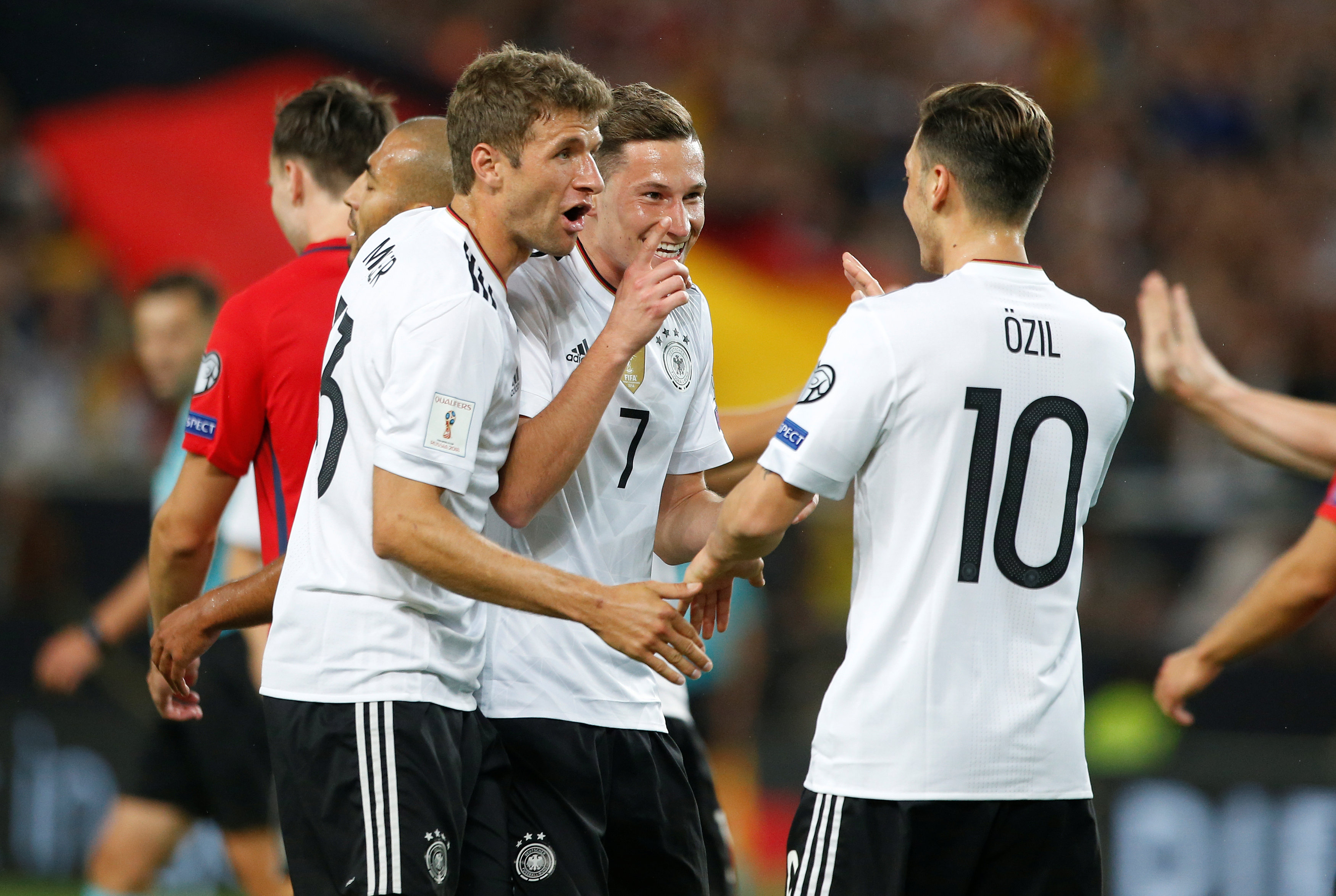 Alemania e Inglaterra no fallan y quedan a las puertas de Rusia 2018