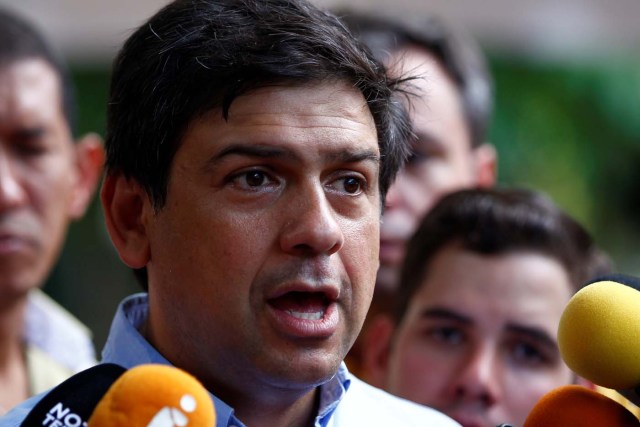 El candidato a la gobernación del estado Miranda, Carlos Ocariz. REUTERS/Christian Veron