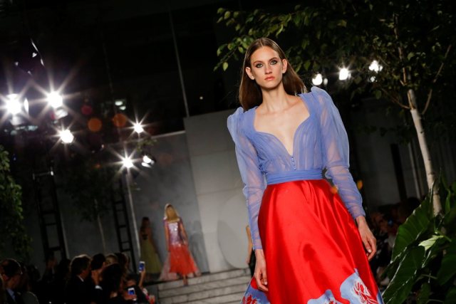 Colección Primavera-Verano 2018 de Carolina Herrera, presentada en la Semana de la Moda de Nueva York.  REUTERS/Eduardo Munoz