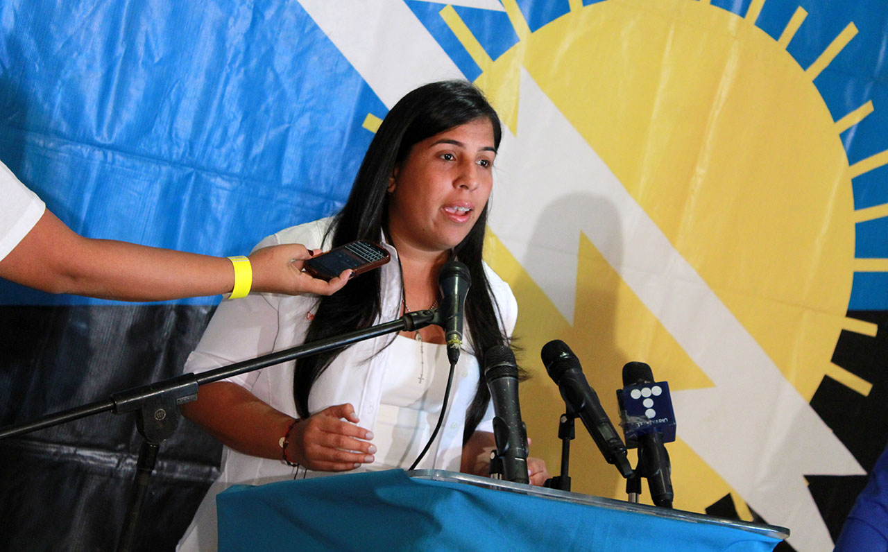 Desiree Barboza: Inhabilitar candidatos de la Unidad es un acto de suprema cobardía de Maduro