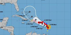 Huracán María sube a categoría 5 en su paso por el Caribe