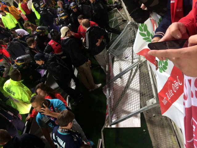 People are seen after a safety barrier collapsed at the Stade de la Licorne in Amiens, France September 30, 2017, in this photo obtained from social media. Cedric Cazier/via REUTERS THIS IMAGE HAS BEEN SUPPLIED BY A THIRD PARTY. MANDATORY CREDIT. MUST ON SCREEN COURTESY ÔCEDRIC CAZIERÕ. NO RESALES. NO ARCHIVES.