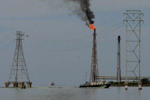 Producción petrolera venezolana cae hasta 1,5 millones de barriles diarios