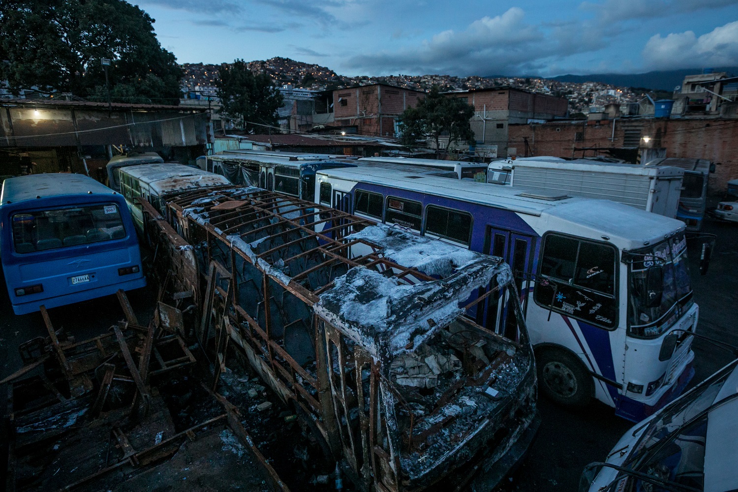 La crisis tiene al borde del colapso el sistema de transporte en Venezuela (Fotos)