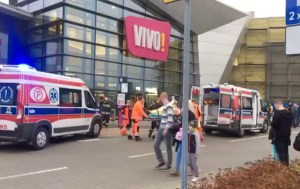 Atacante que mató a mujer en centro comercial polaco tenía problemas mentales