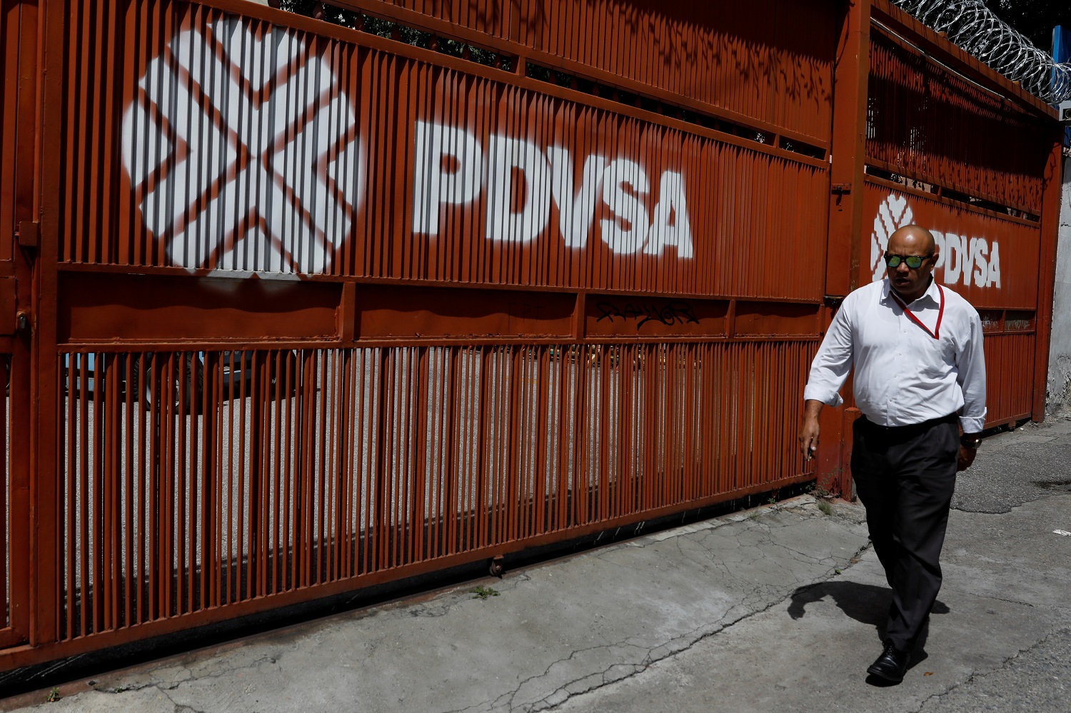 Pdvsa transfiere la mayor parte del dinero para completar pago de bono