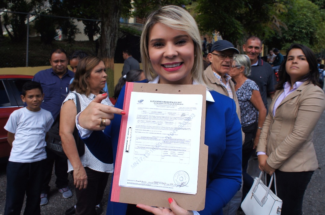 Griselda Reyes oficializó su candidatura ante la Junta Electoral Municipal de Baruta